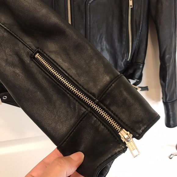 Women’s Genuine Leather Moto Jacket Medium, Black, by Mossimo - Picture 4 of 16